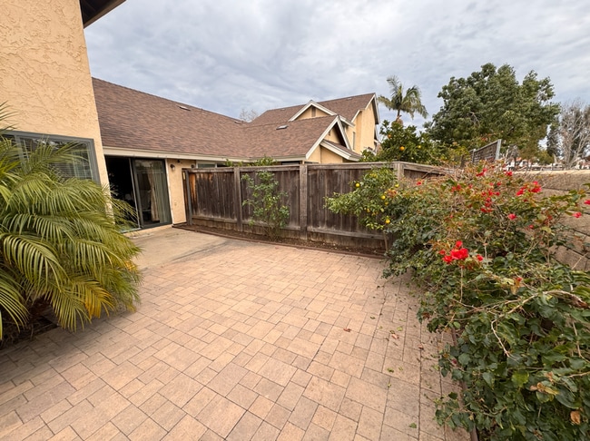 Building Photo - 8364 Summerdale Rd