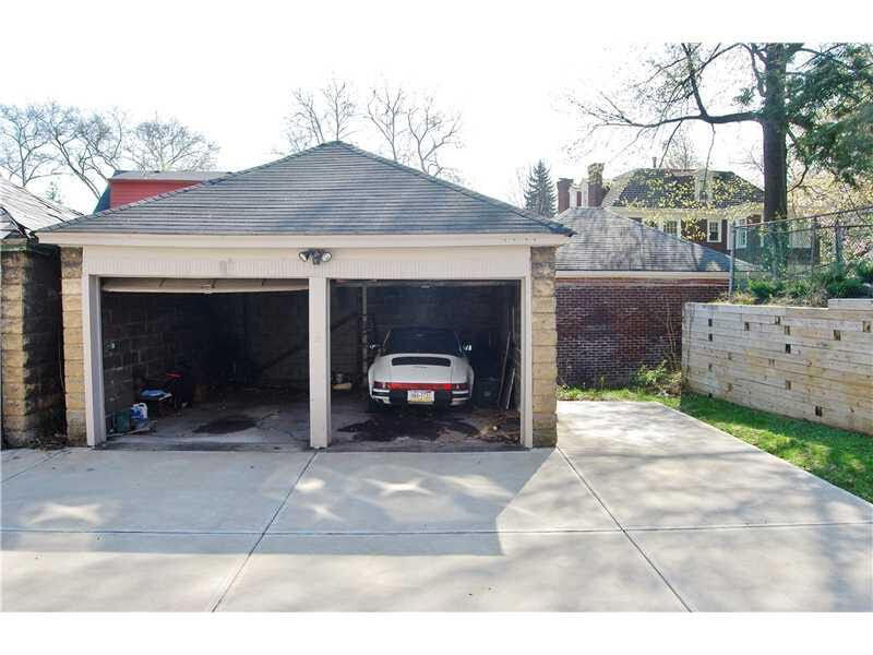 Building Photo - 1525 S Negley Ave