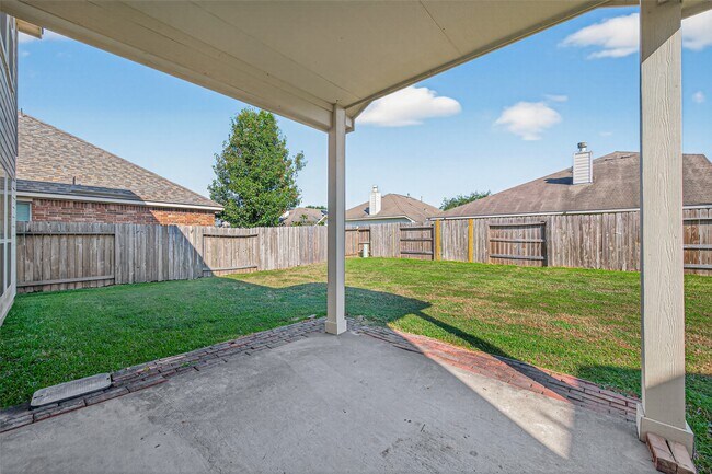 Building Photo - 21583 Rose Mill Dr