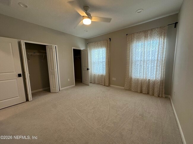 Building Photo - 61 Pinebury Ln