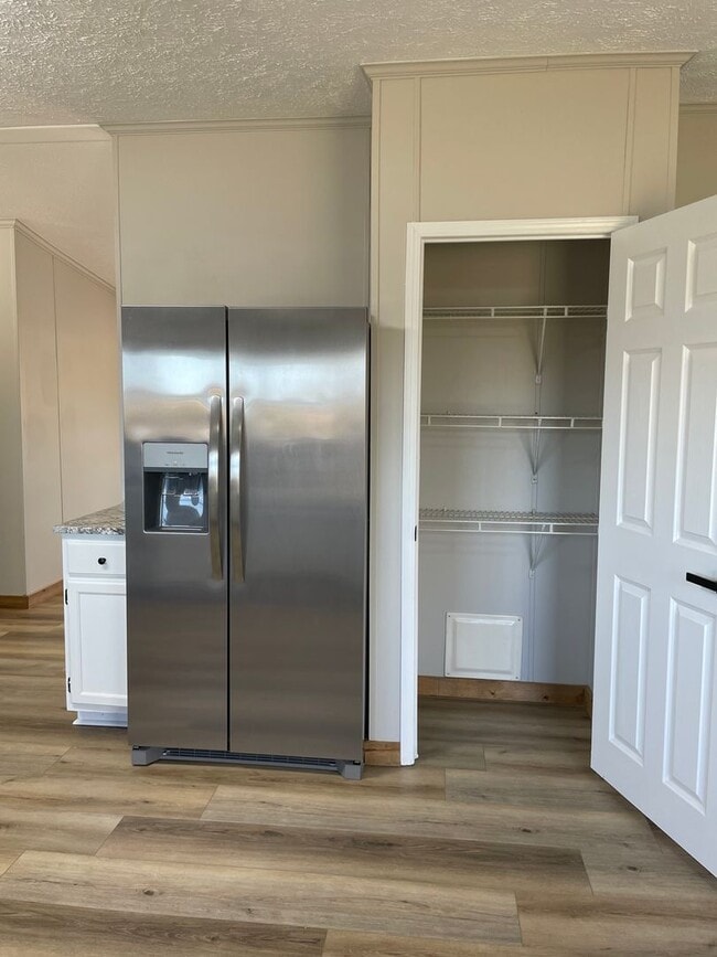 Building Photo - Peaceful Country Living on 1.4 Acres Beautifully Remodeled 3 Bed / 2 Bath Home on Ficklin Road