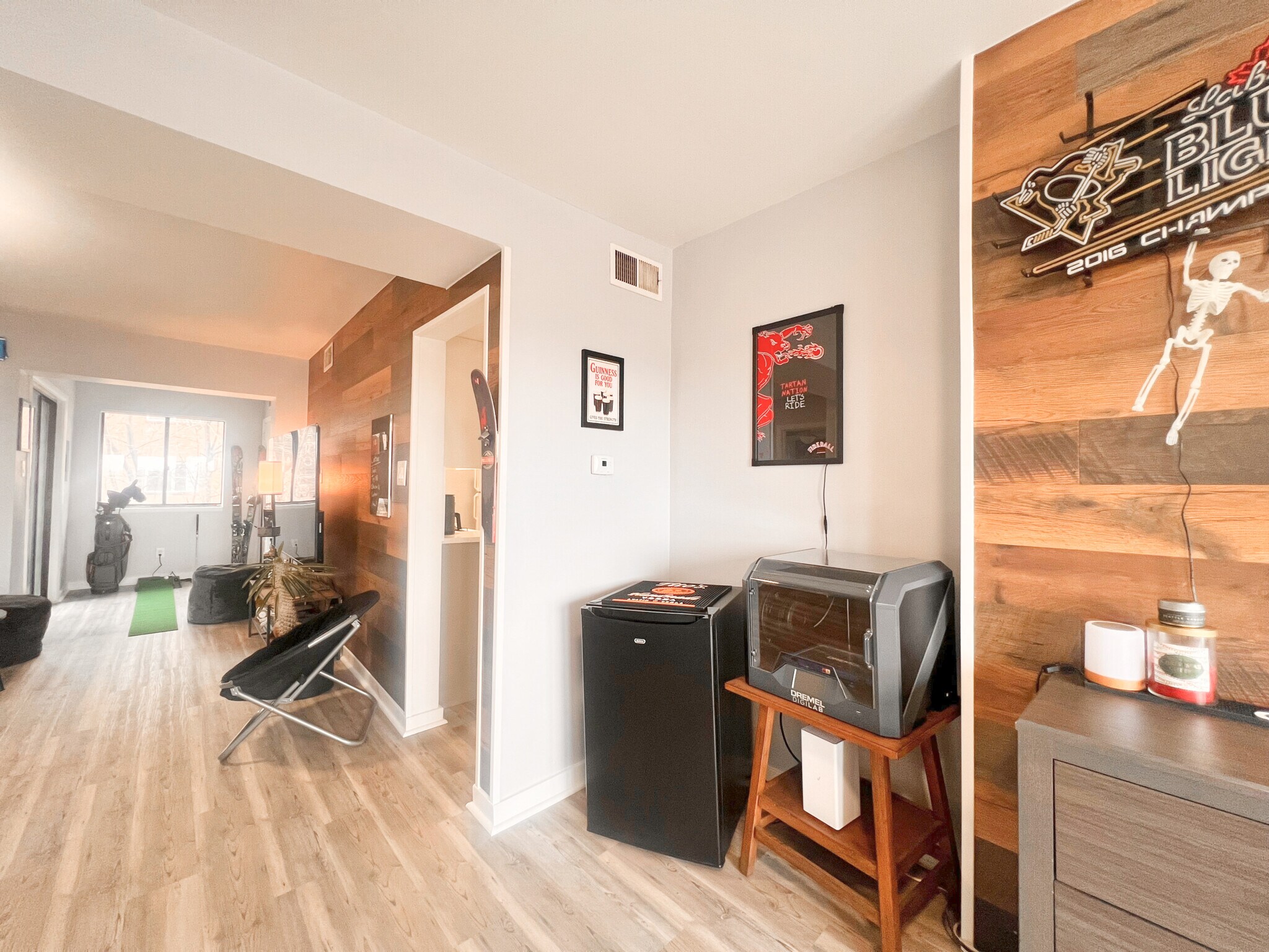 Building Photo - 5737 Hobart St