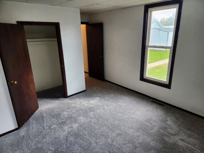 Building Photo - 1621 Willis Ave