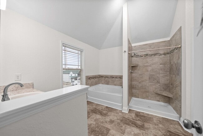 Building Photo - 1004 Black Oak Cir