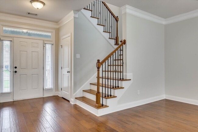 Building Photo - 226 Sandleton Way