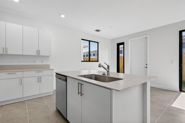 Building Photo - 13872 SW 262nd St