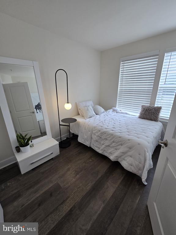 Building Photo - 2842 Golden Gate Ct