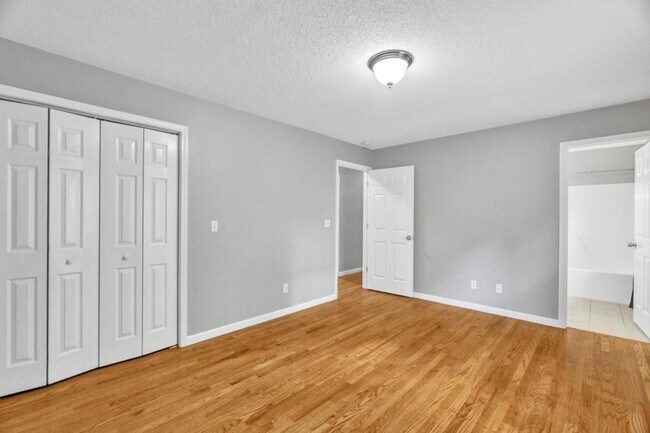 Building Photo - 1125 Faye St