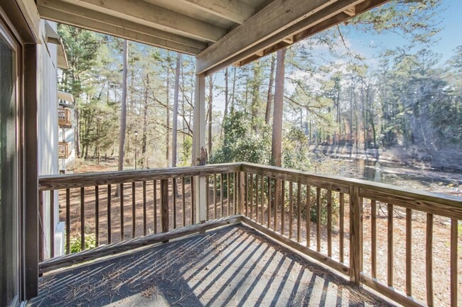 Building Photo - 612 Pine Ridge Pl