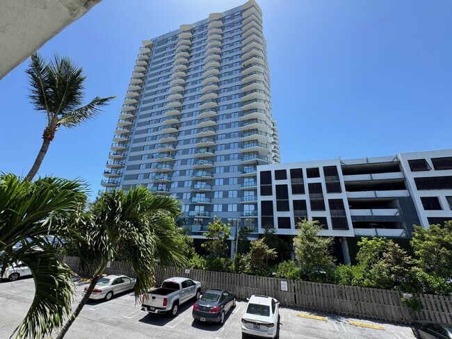 Building Photo - 4500 N Flagler Dr