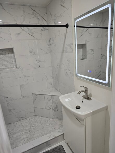 Anti steam mirror. - 9090 Gardendale St