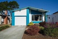 Building Photo - 621 Forest Lake Dr