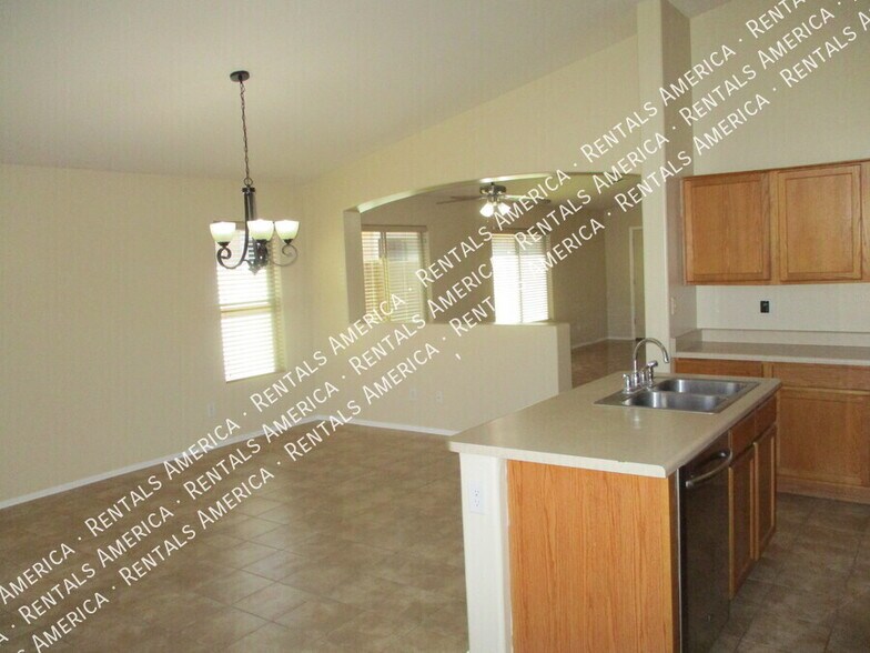 Building Photo - 1328 Natasha Dr
