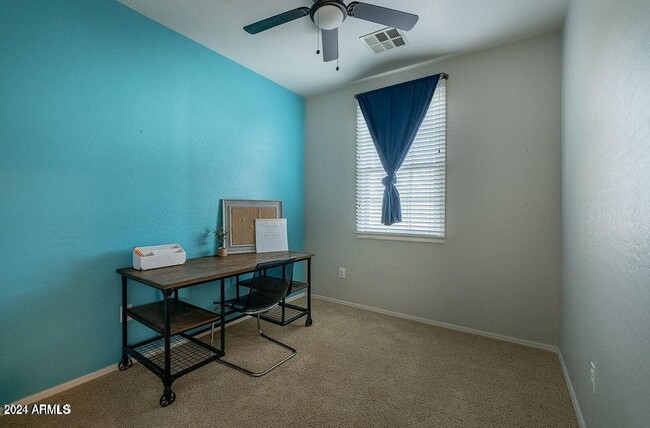 Building Photo - 4757 E Waterman St