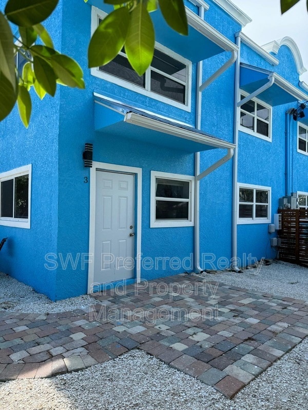 Building Photo - 222 Fairweather Ln