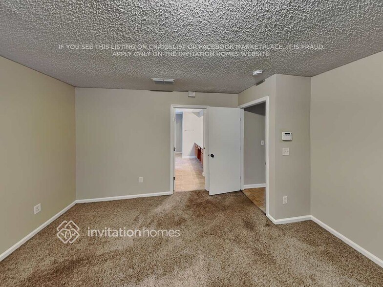 Building Photo - 13581 Ashford Wood Ct E