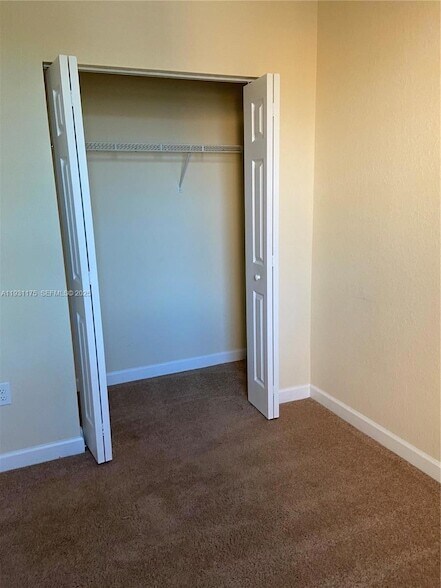 Building Photo - 12446 Emerald Creek Ct