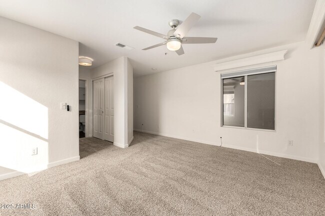 Building Photo - 11260 N 92nd St