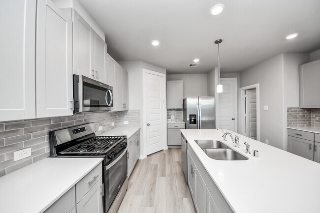 Building Photo - 4111 Good Vineyard Ln