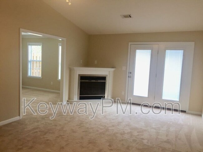 Building Photo - 5166 Aruba Cir