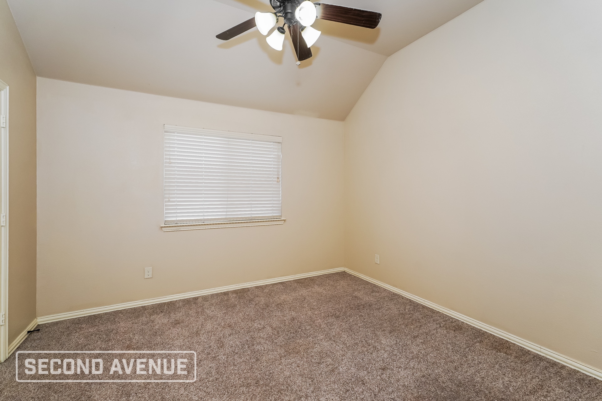 Building Photo - 401 Bamborough Dr