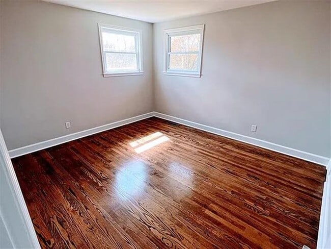 Building Photo - COMFORT AT ITS PEAK