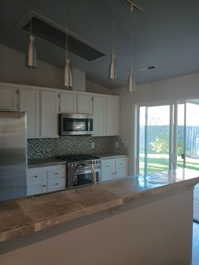 Building Photo - 4006 W 150 N