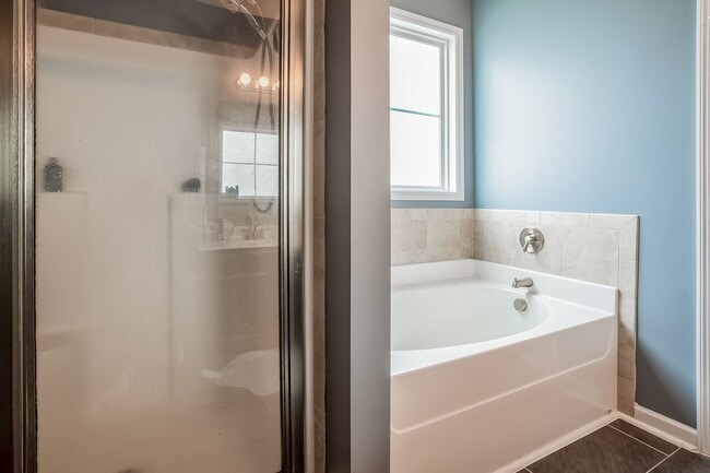 Building Photo - 3-Bedroom Townhome with Garage in Holly Ridge