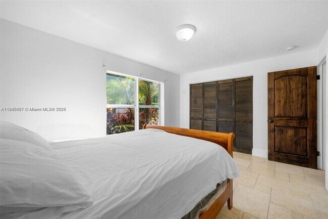 Building Photo - 6411 SW 185th Way