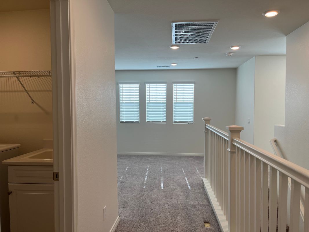 Building Photo - 4307 S Malibu Ave
