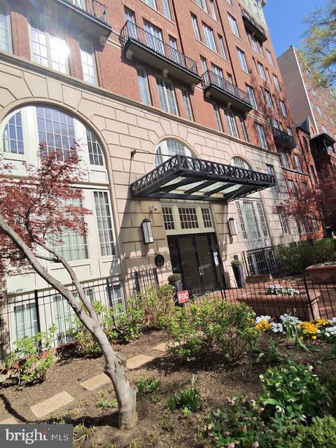 Building Photo - 1441 Rhode Island Ave NW