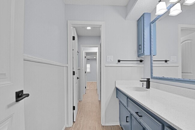 Building Photo - 6907 Avenue W