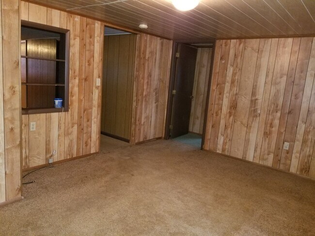 Building Photo - House in South Mountain Community