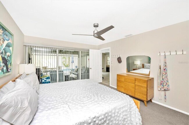 Building Photo - 3905 Glen Oaks Manor Dr