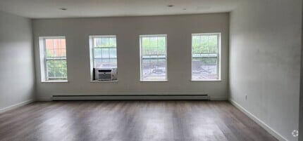 Building Photo - 668 Snediker Ave