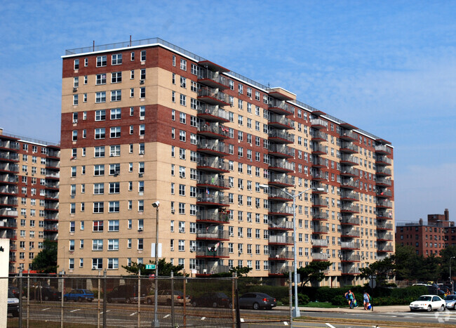 Viewed from the east - Dayton Beach Park