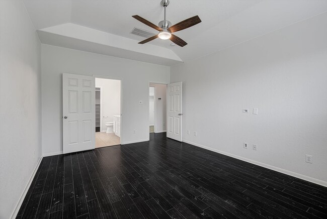 Building Photo - 20950 Field Manor Ln