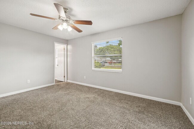Building Photo - 7600 Pheasant Run Dr