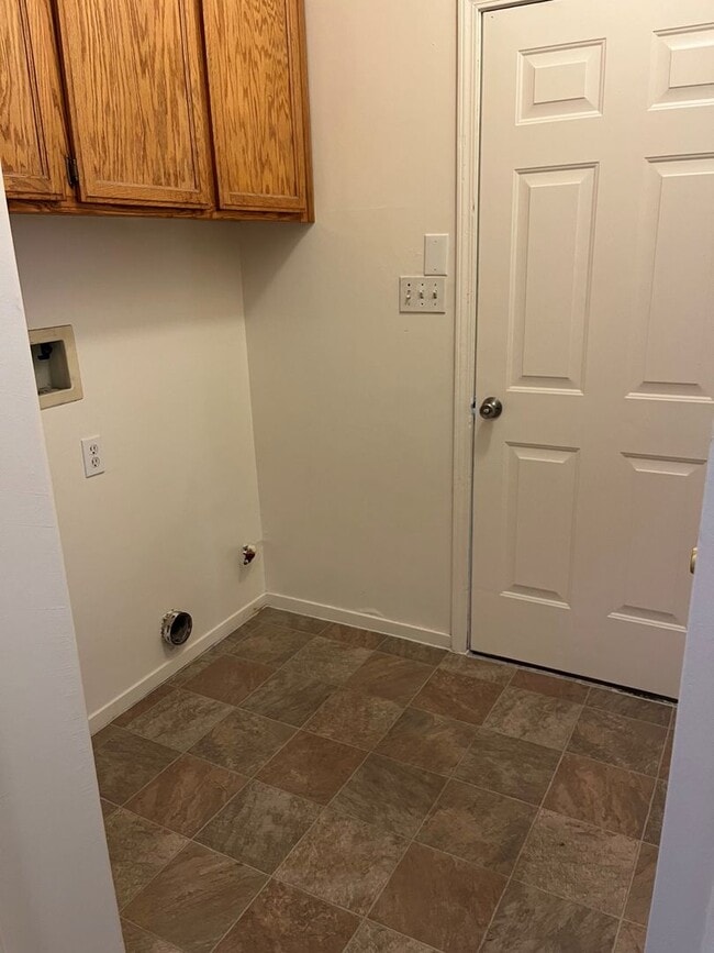 Building Photo - 5002 Canyon Peak Dr