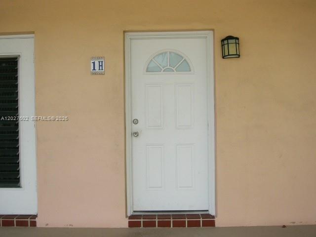 Building Photo - 450 Golden Isles Dr