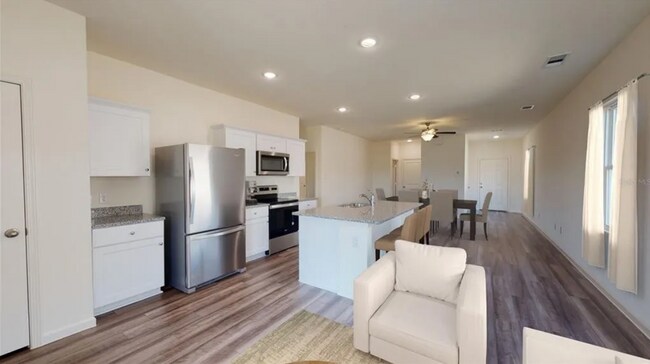 Building Photo - 35606 Buttonweed Trl