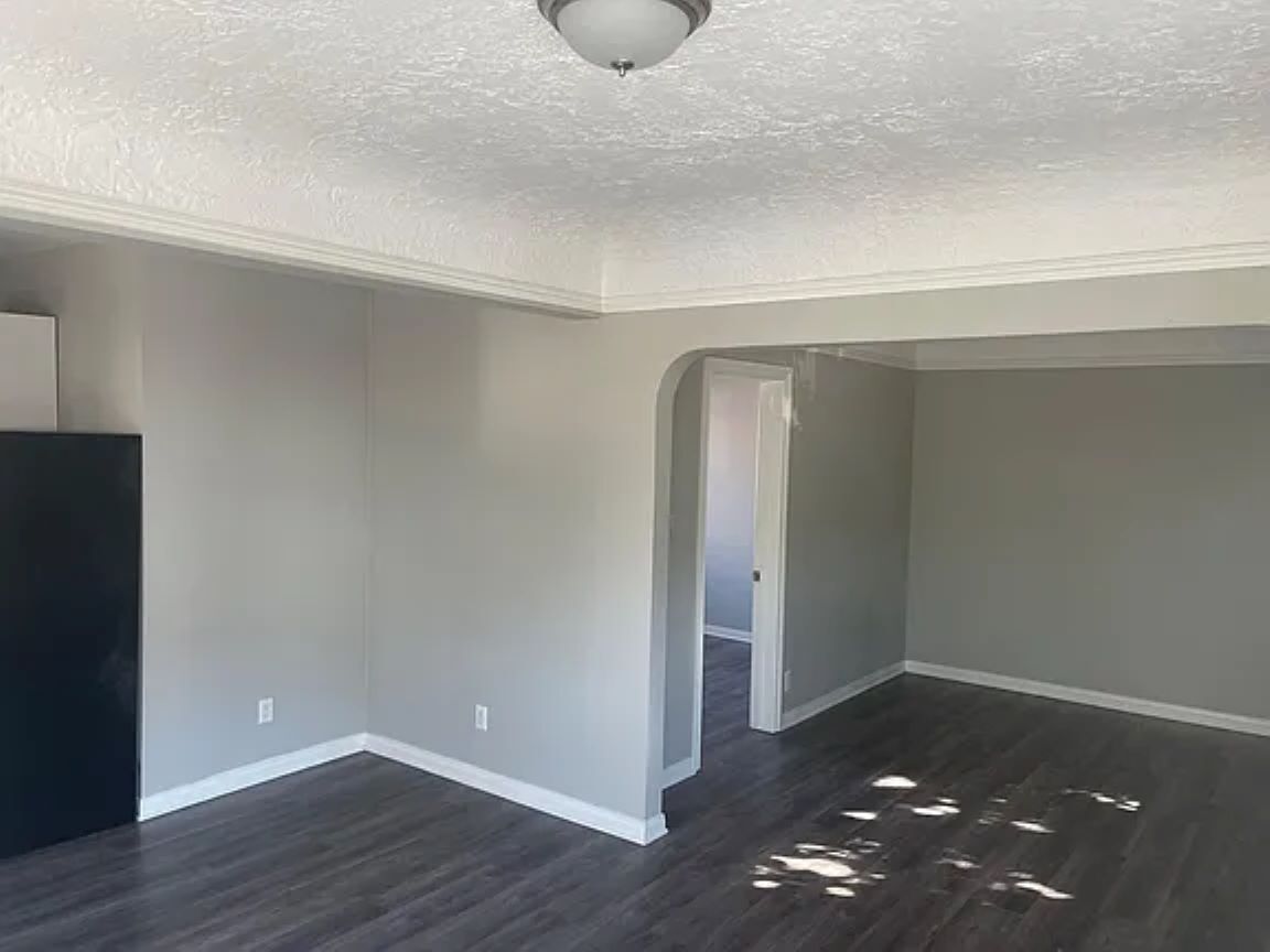 Building Photo - 1111 Blake Ave