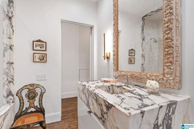 Building Photo - 2505 Montevallo Rd