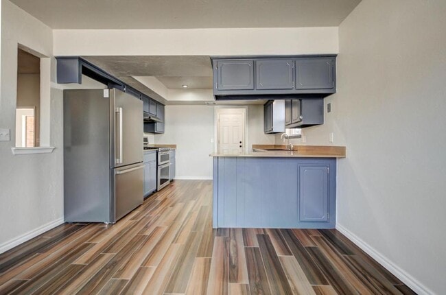 Building Photo - 1011 W Gemini Rd