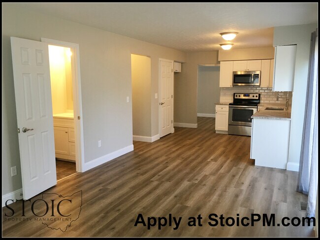 Building Photo - 2810 Raphael Dr