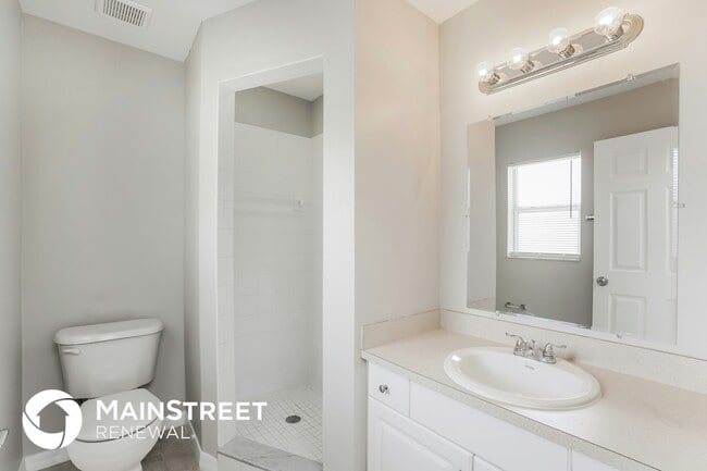 Building Photo - 1343 15th St S