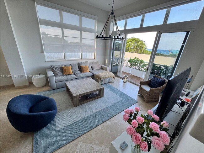 Building Photo - 6917 Collins Ave