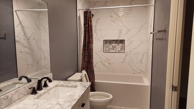 Building Photo - 1540 Ivycreek Cir