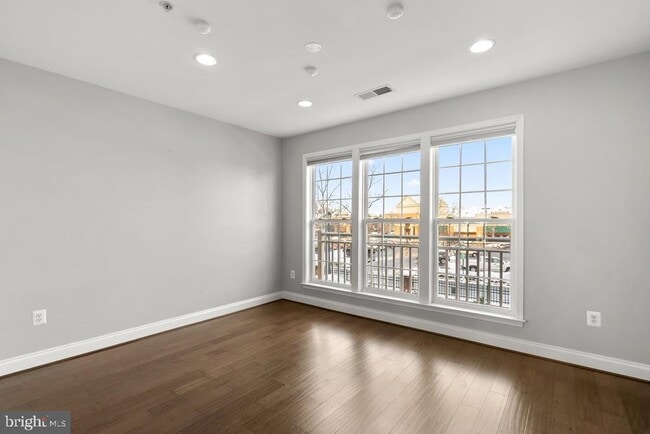 Building Photo - 803 Reserve Champion Dr