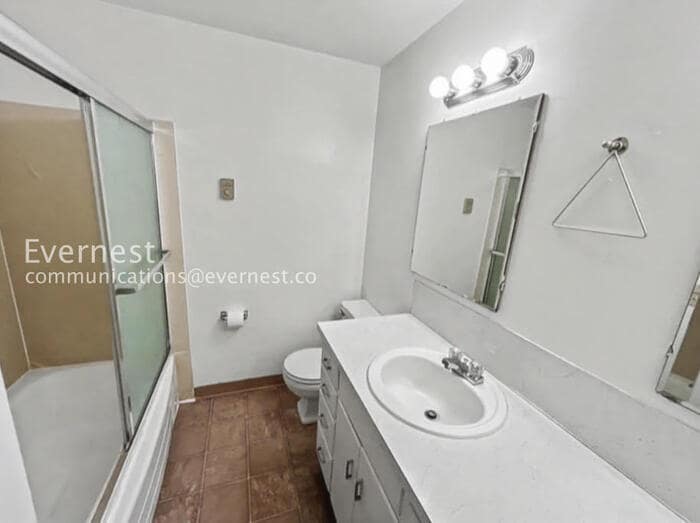 Building Photo - 2510 Jefferson St